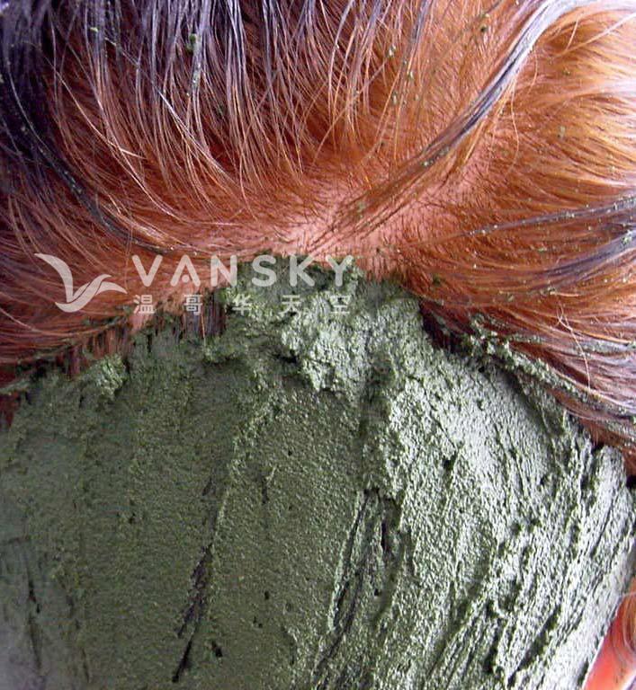260422161248_Indigo paste on hennaed hair.jpg
